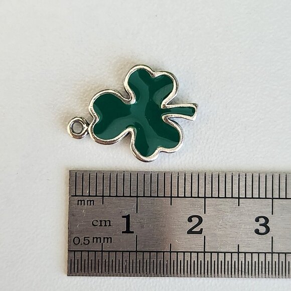925 Sterling Silver Lucky Clover Charm - Picture 3 of 3